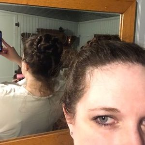 Meet your Posher, Cynthia